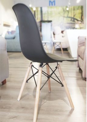 silla nordica color negro 02