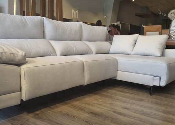 Sofa chaiselongue con carro Viga 02